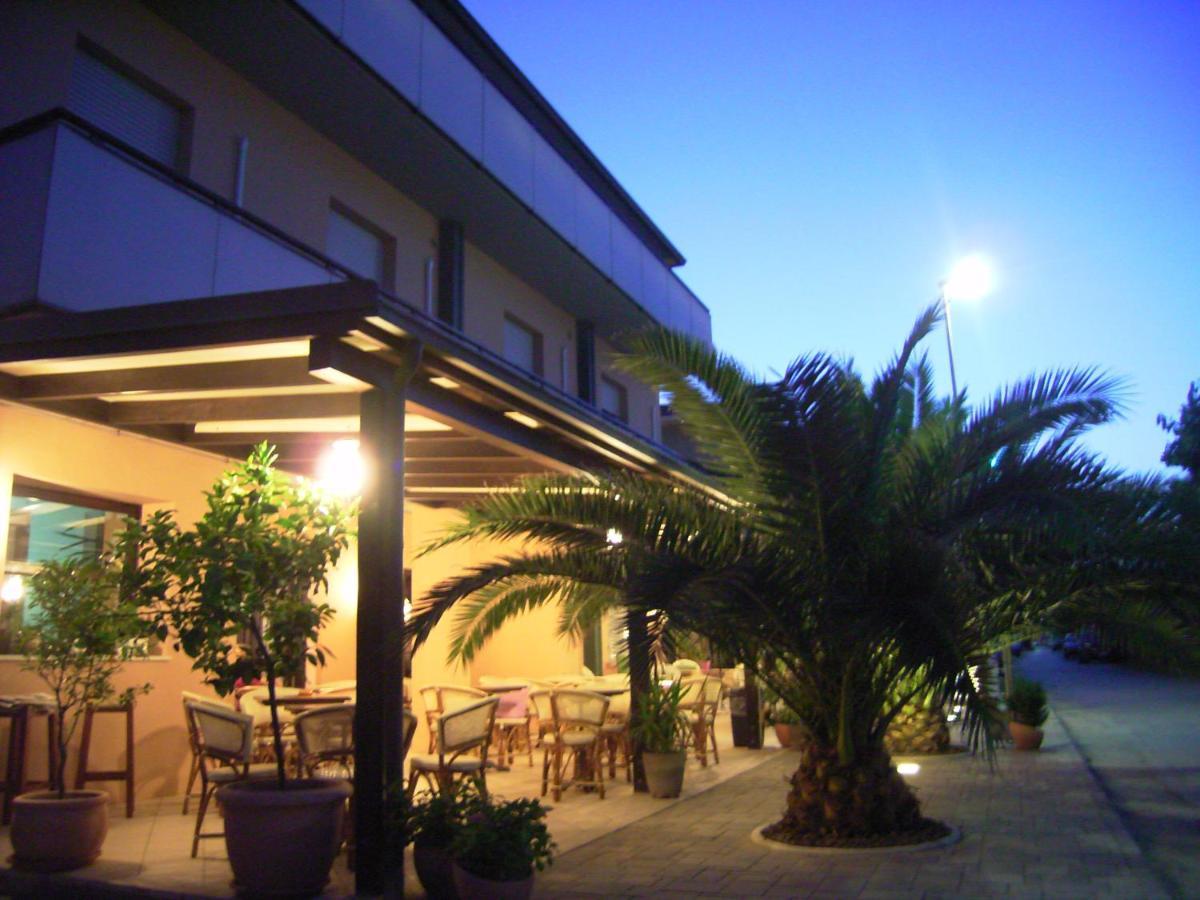 Pensione Licia Senigallia Ngoại thất bức ảnh